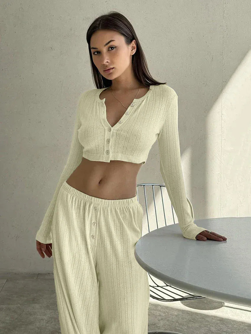 Ażurowa piżama dzianinowa z krótkim topem