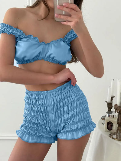 Komplet satynowy z falbankami i szlafrokiem