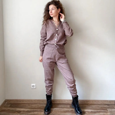 Komplet dzianinowy z kardiganem