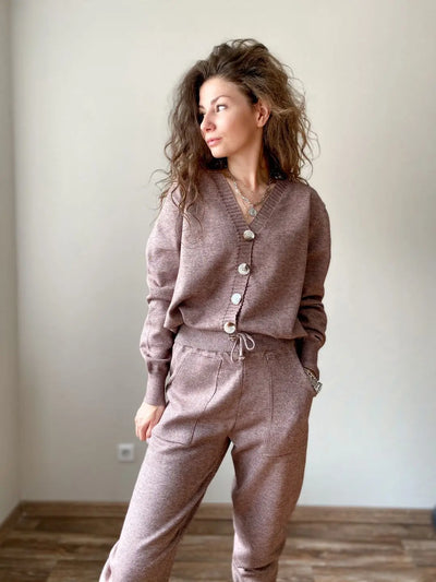 Komplet dzianinowy z kardiganem