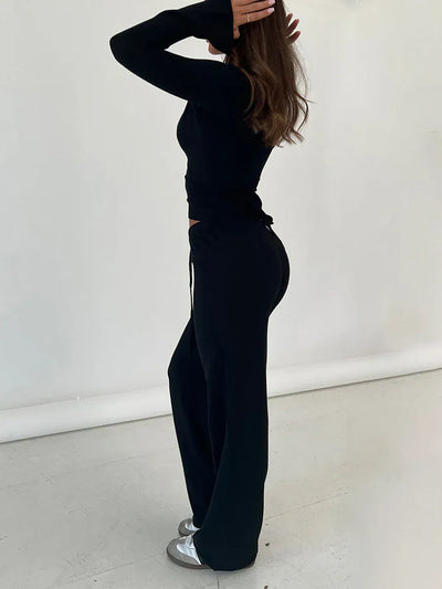 Komplet wypoczynkowy ze spodniami