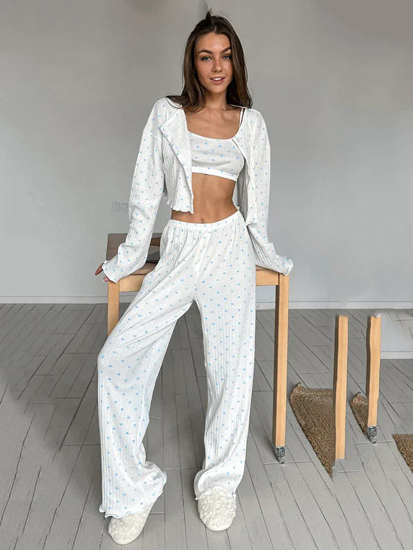 Piżama prążkowana z niebieskimi sercami